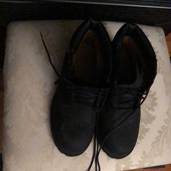 Timberlands - Picture 2 of 2